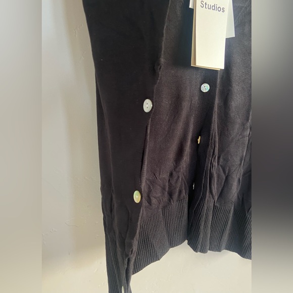 NEW Fano Studios Women’s Front & Side Button V Neck Cardigan Black Size S. - Picture 3 of 5